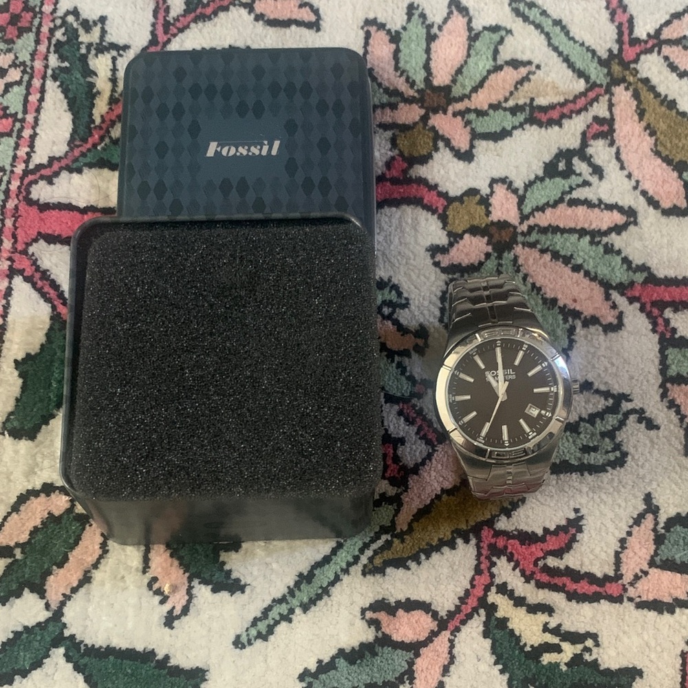 Fossil Men's Black Dial Silver Band Watch